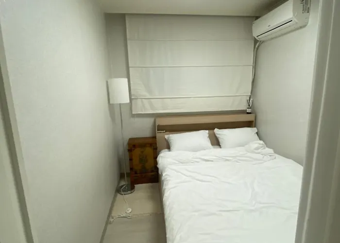 Coex Smart 2br - 1f No Stairs & Samsung Stn-emily House *