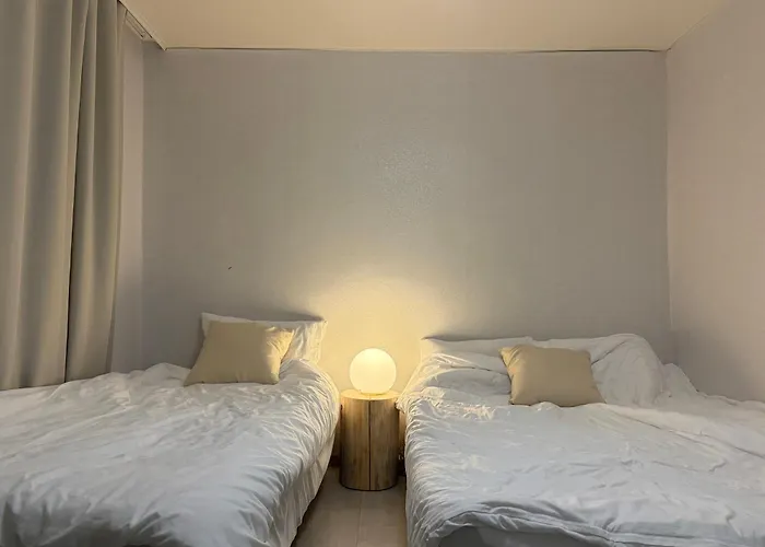 Coex Smart 2br - 1f No Stairs & Samsung Stn-emily House Apartment