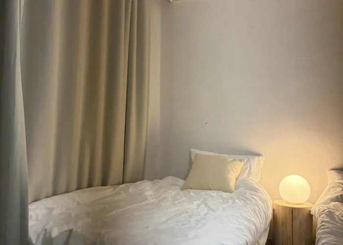 Coex Smart 2br - 1f No Stairs & Samsung Stn-emily House Apartment