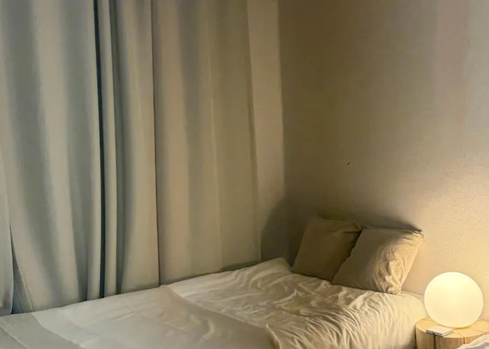 Apartment Coex Smart 2br - 1f No Stairs & Samsung Stn-emily House *